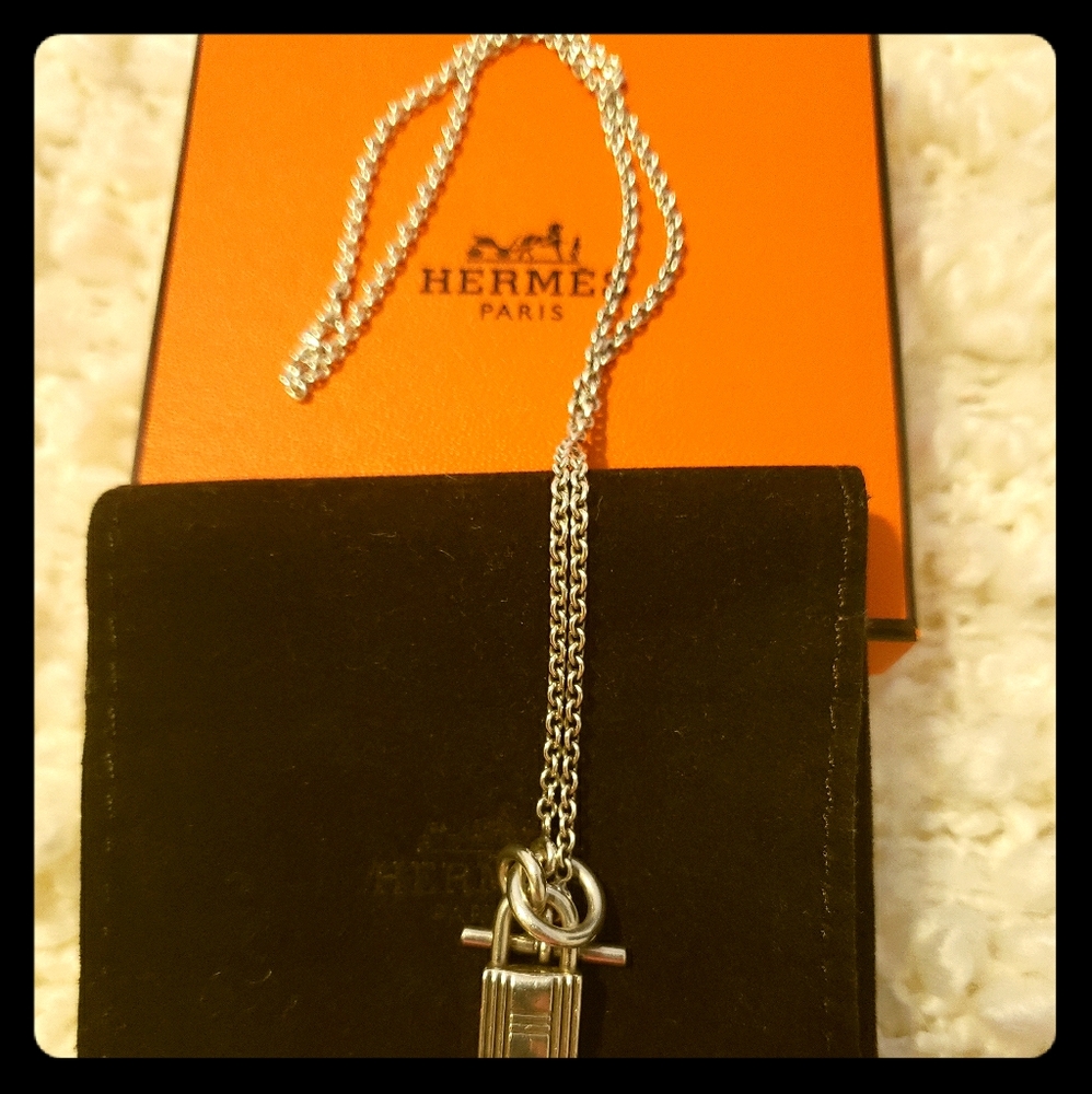 HERMES KELLY LOCK PENDANT NECKLACE